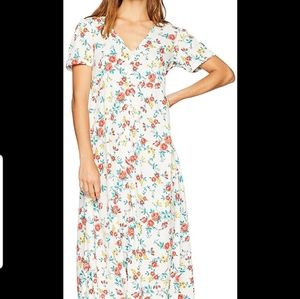 Wild oasis beachwear